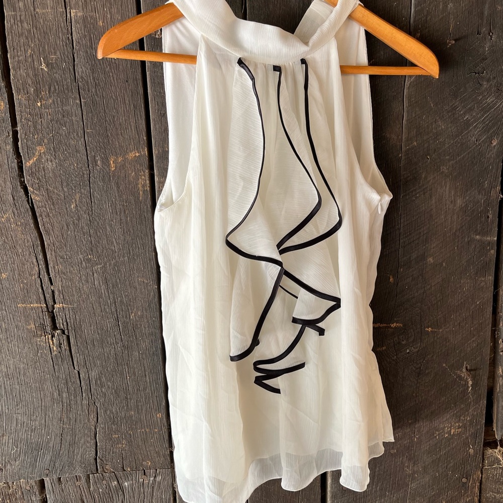 White Sleeveless blouse